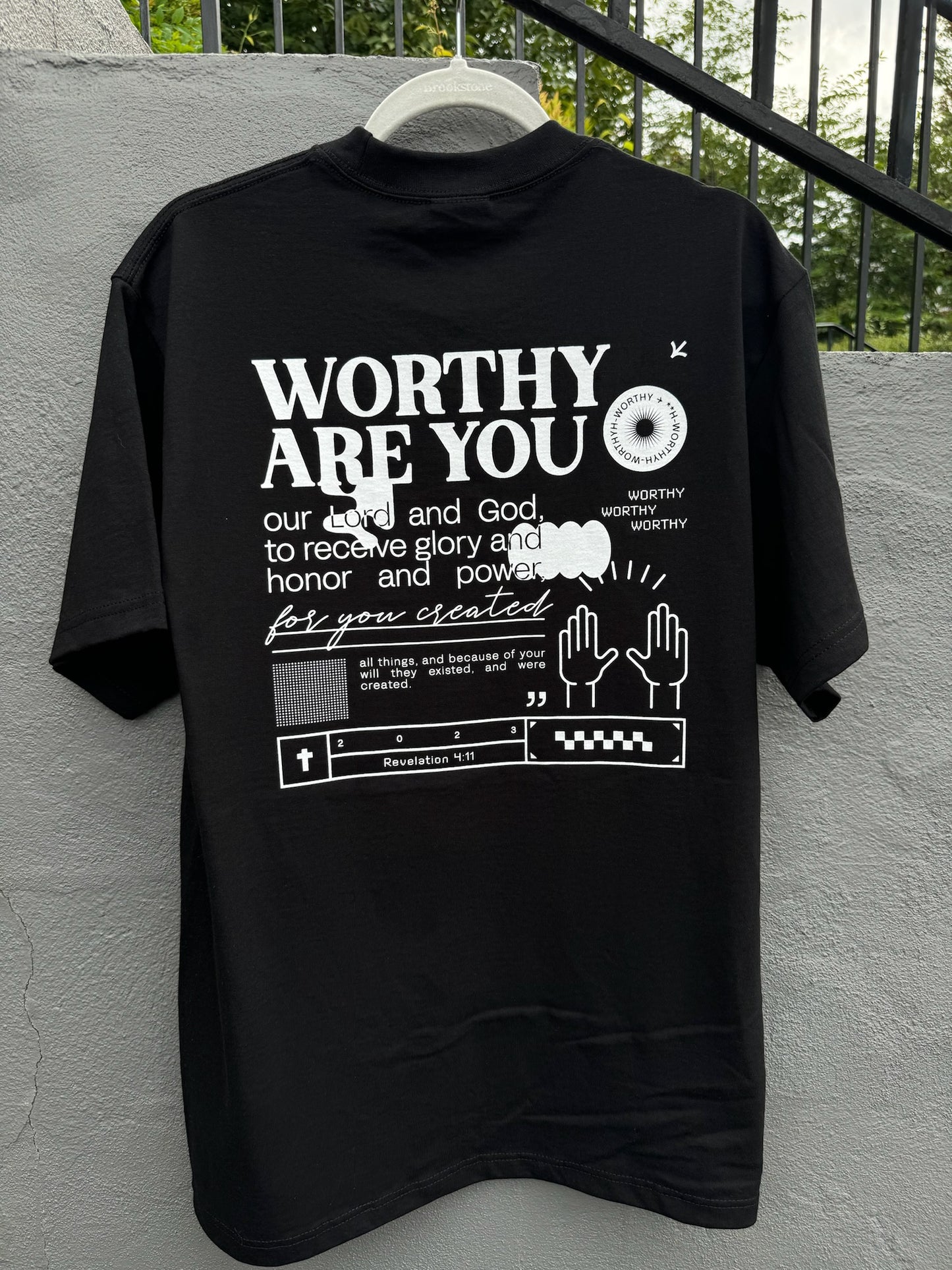 Hworthy T-Shirt  Heavyweight "God is worthy" Black