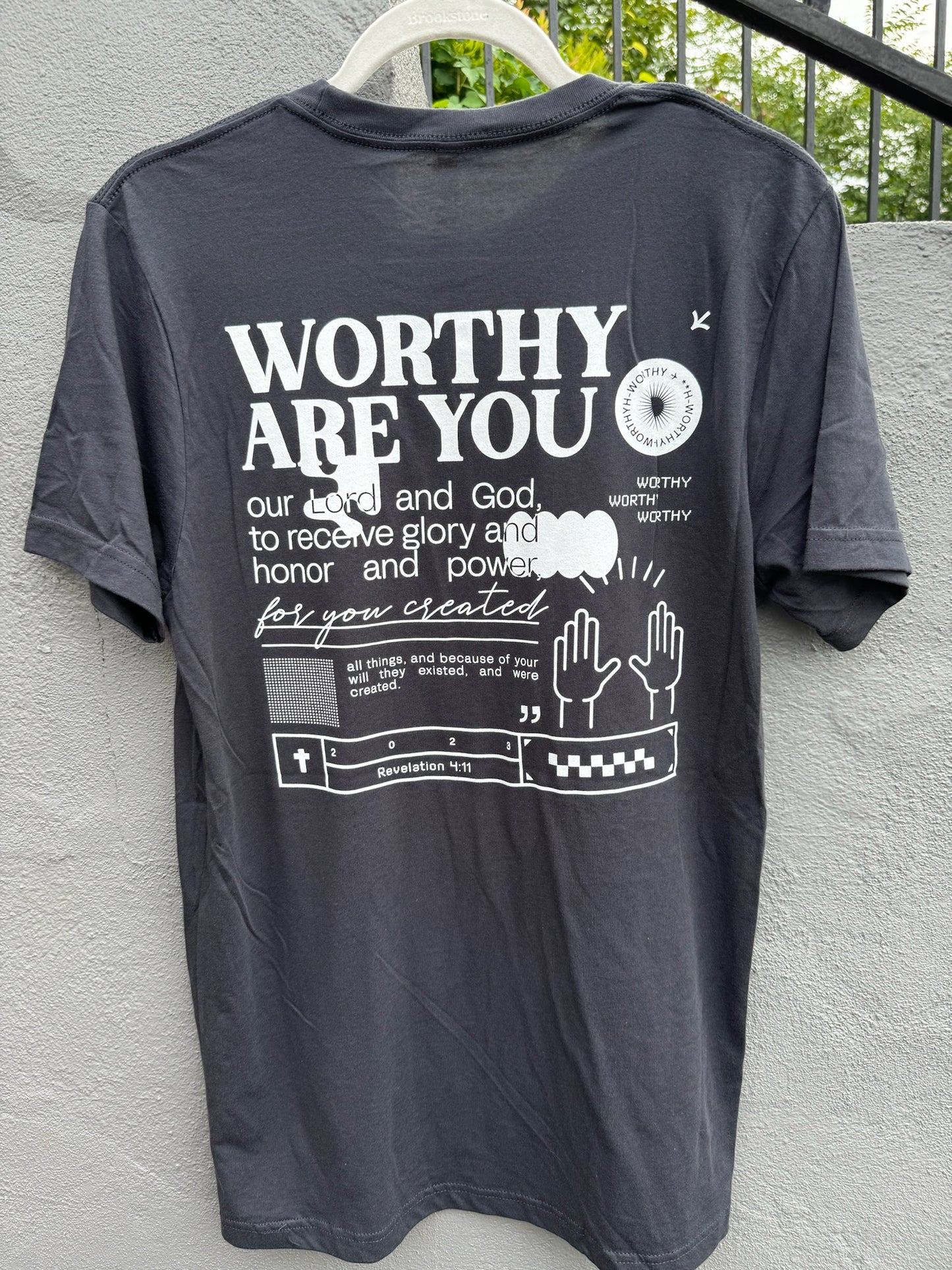 T-Shirt Bella Canvas 3001 "God is worthy" Gray